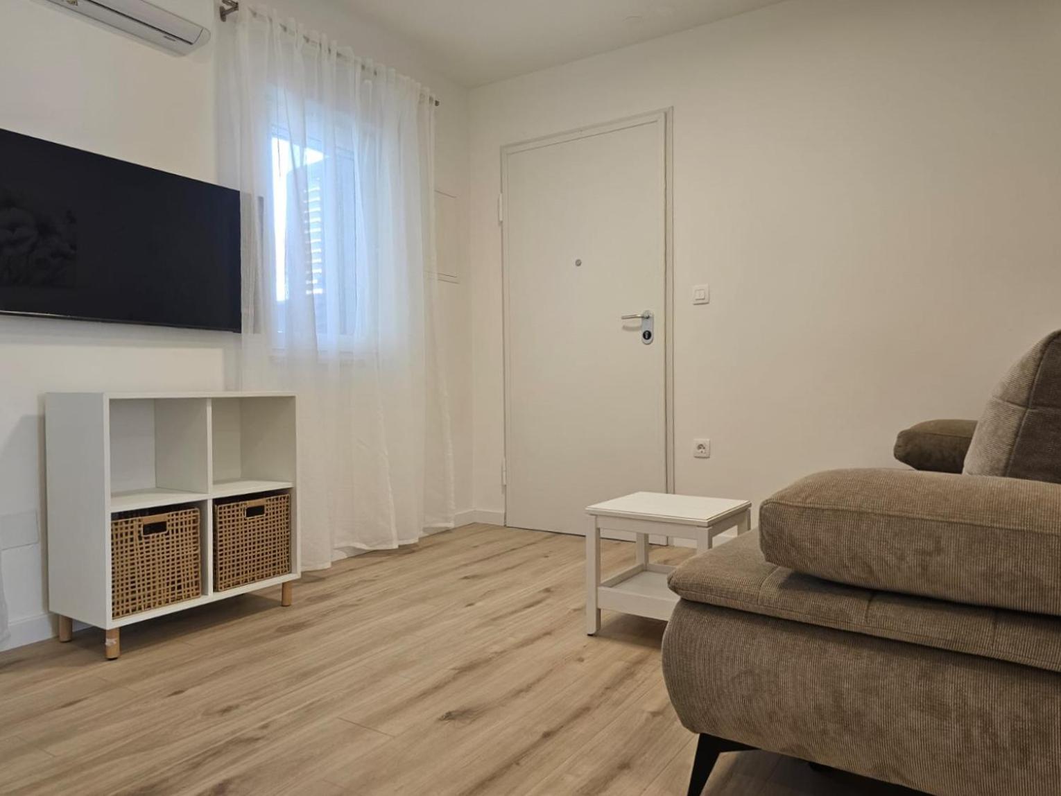 Apartments Miamare 2 Primošten Екстериор снимка