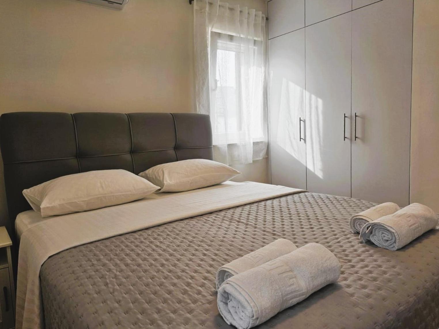 Apartments Miamare 2 Primošten Стая снимка