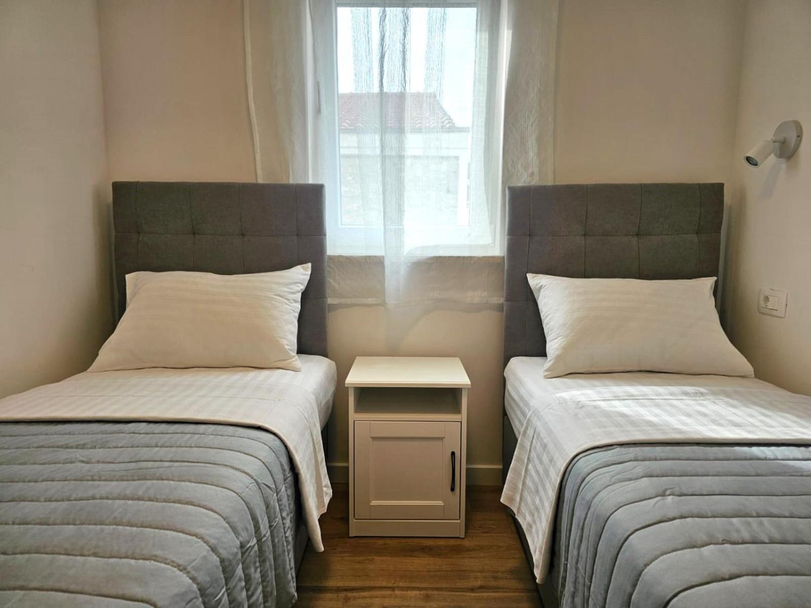 Apartments Miamare 2 Primošten Екстериор снимка