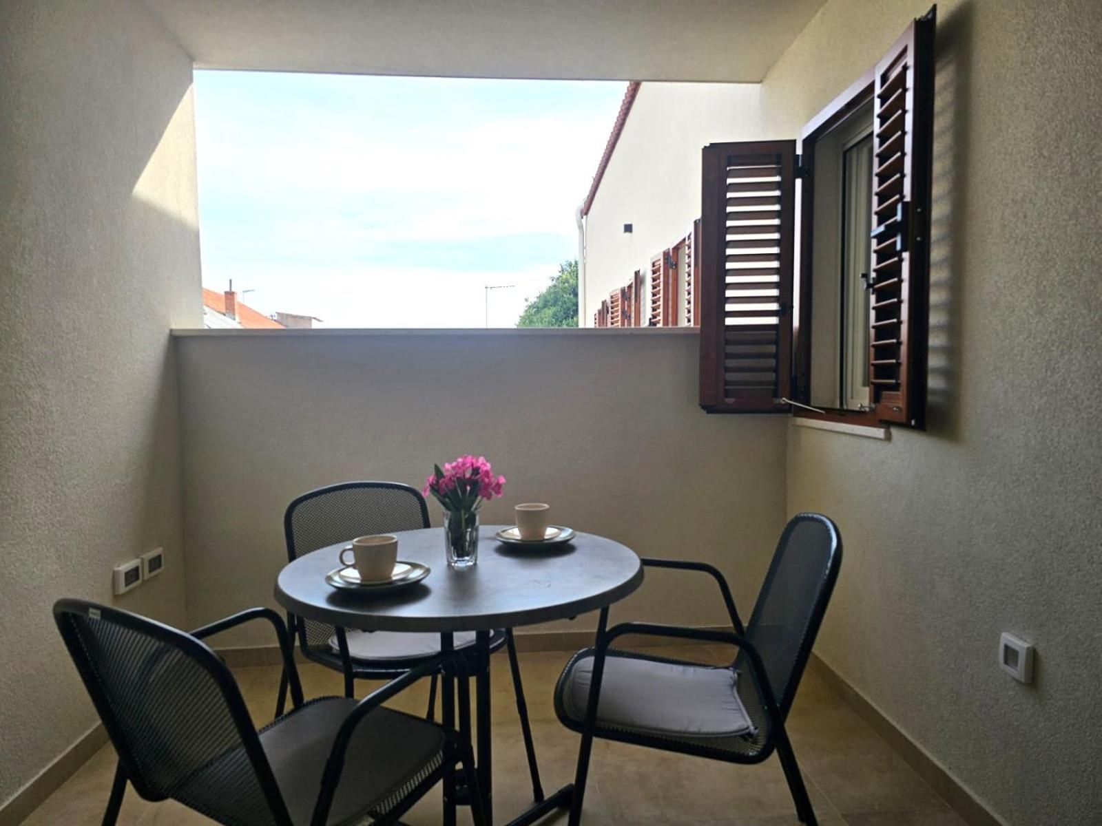 Apartments Miamare 2 Primošten Екстериор снимка